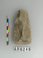 藏品(磨製石錛)的圖片